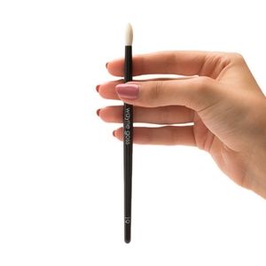 Wayne Goss # 19 Eyeshadow Precision Blending Brush